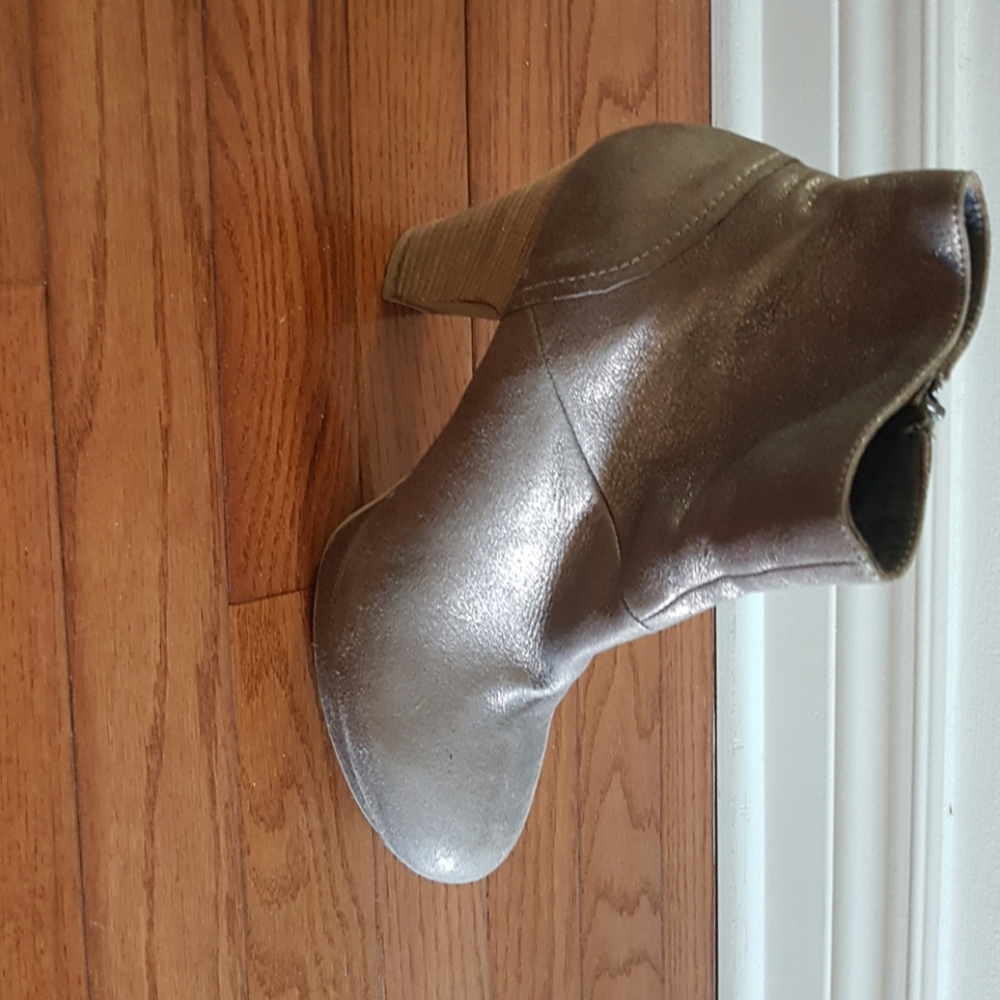 Leather booties